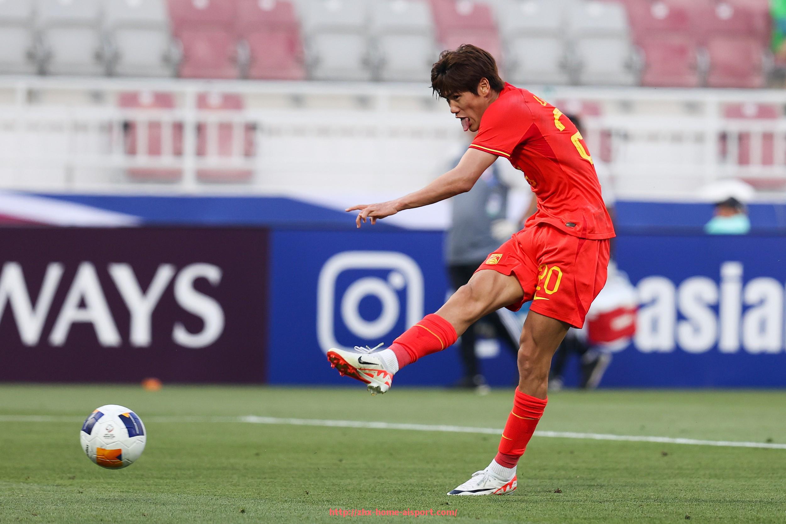 爱体育-法甲外援转会最新动态及市场走向分析